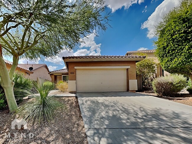 Building Photo - 38024 N Pagoda Ln