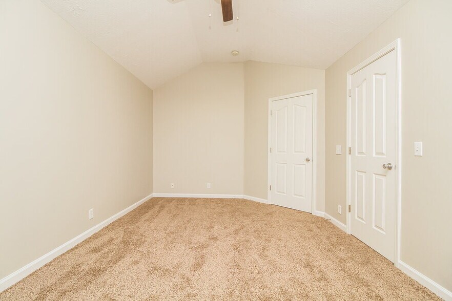 Building Photo - 3076 Ace Wintermeyer Dr