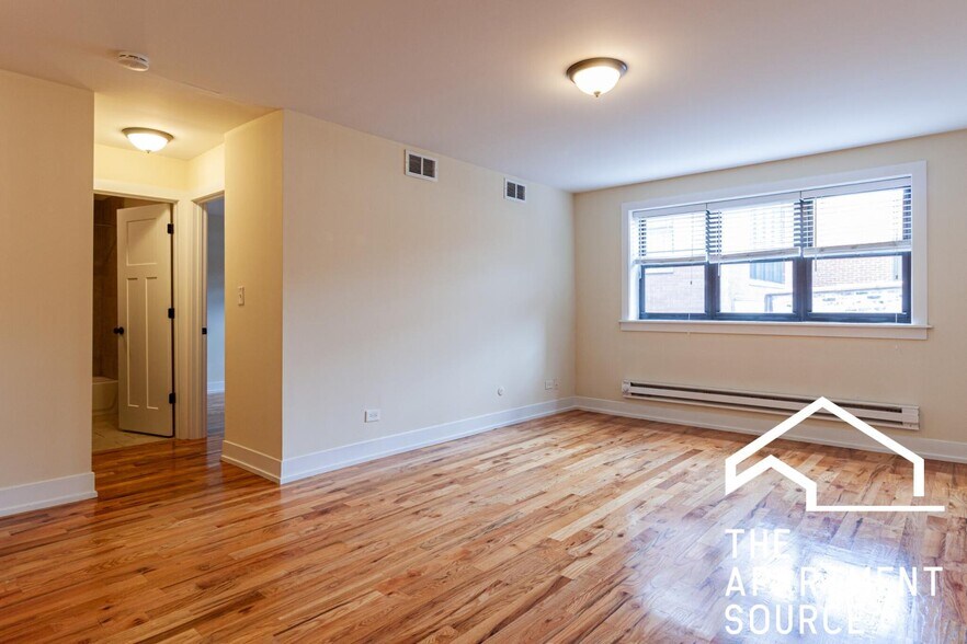 Building Photo - 555 W Arlington Pl