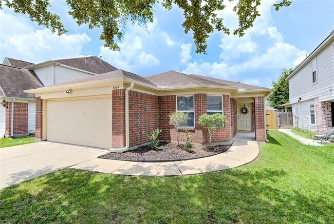 Primary Photo - 3639 Barkers Crossing Ave