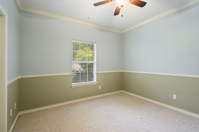 Building Photo - 117 White Feather Trail