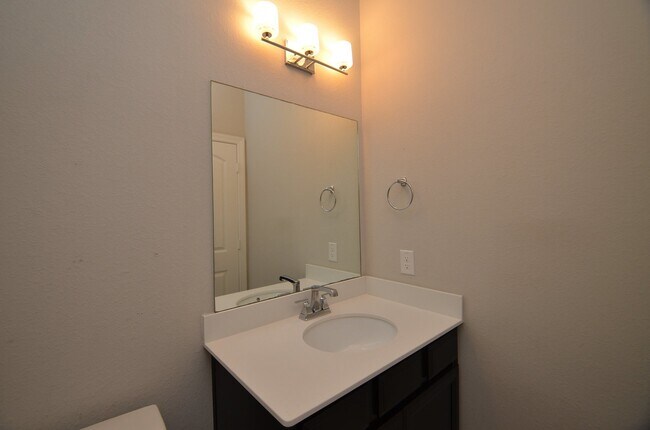 Building Photo - 11134 Honeysuckle Haven Dr