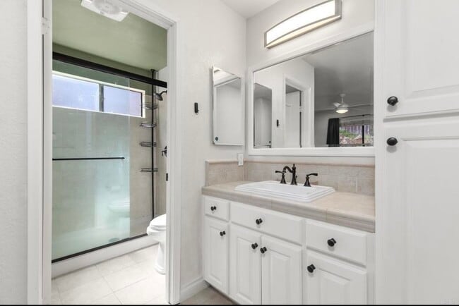 Building Photo - 2157 Arnold Way