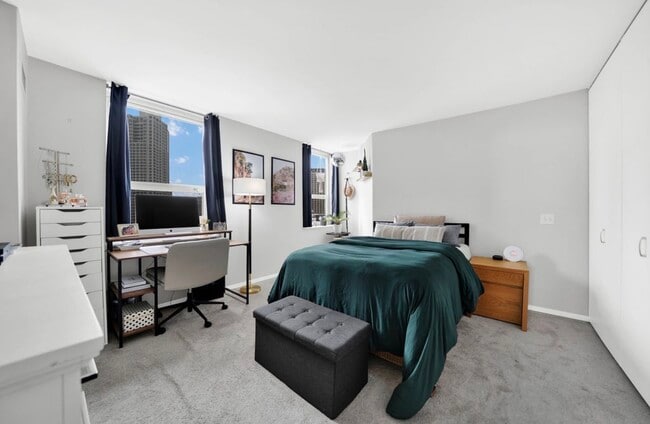 Building Photo - 545 N Dearborn St