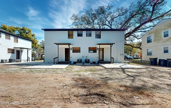 Building Photo - 1510 Naldo Ave