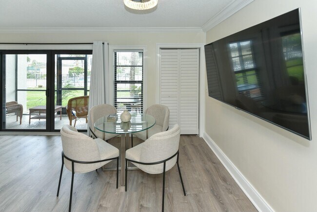 Building Photo - 1605 S US Hwy 1