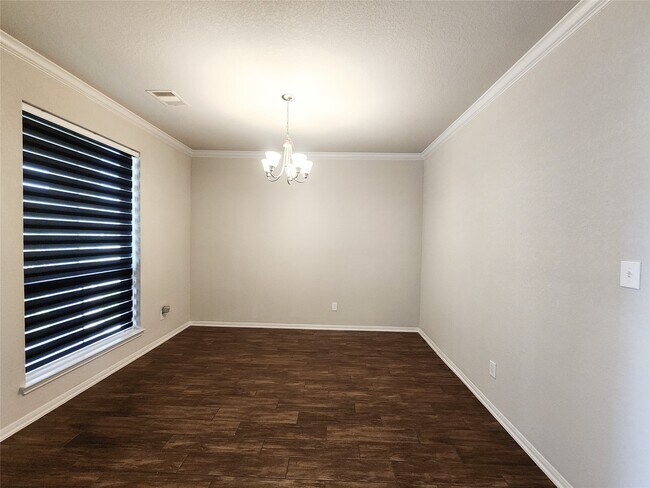 Building Photo - 14711 Sycamore Side Wy