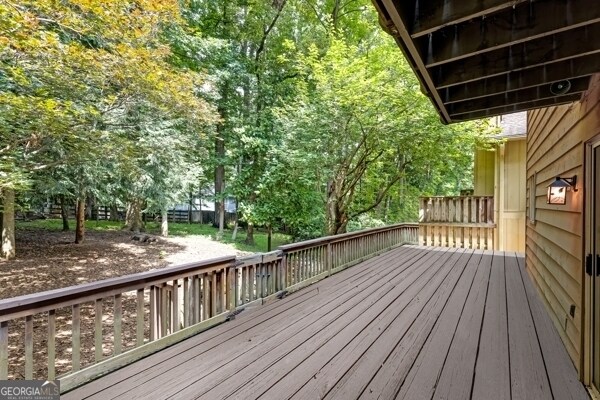 Building Photo - 155 Lakeview Ridge W