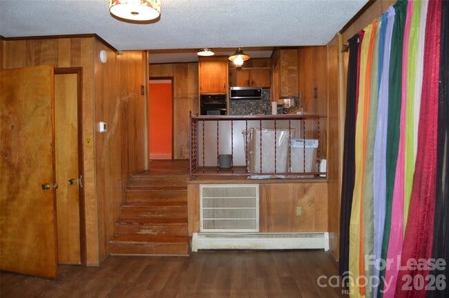 Building Photo - 516 S Green St