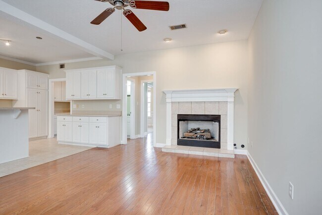 Building Photo - 434 Keeling Ln