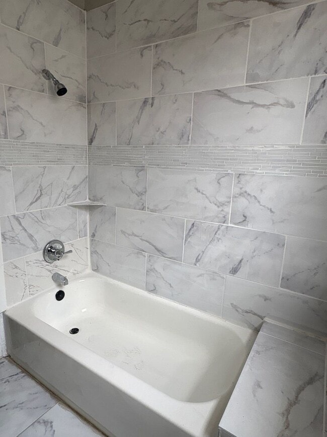 Building Photo - Newly updated 3-bedroom, 1-bath home - Open To Section 8