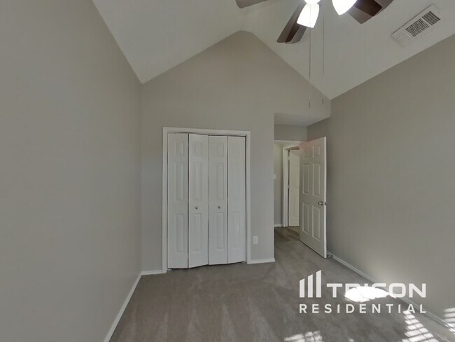 Building Photo - 1517 Allen Dr