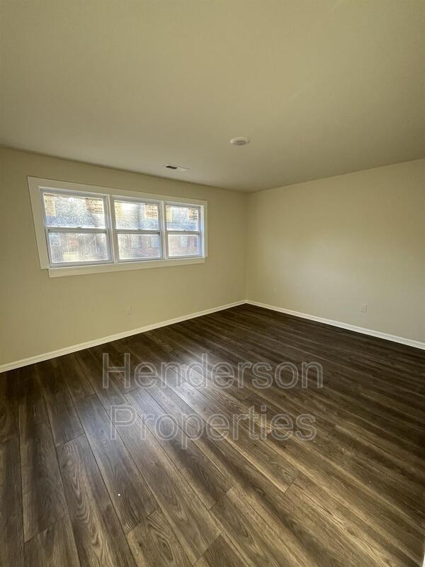 Building Photo - 2715 Dundeen St