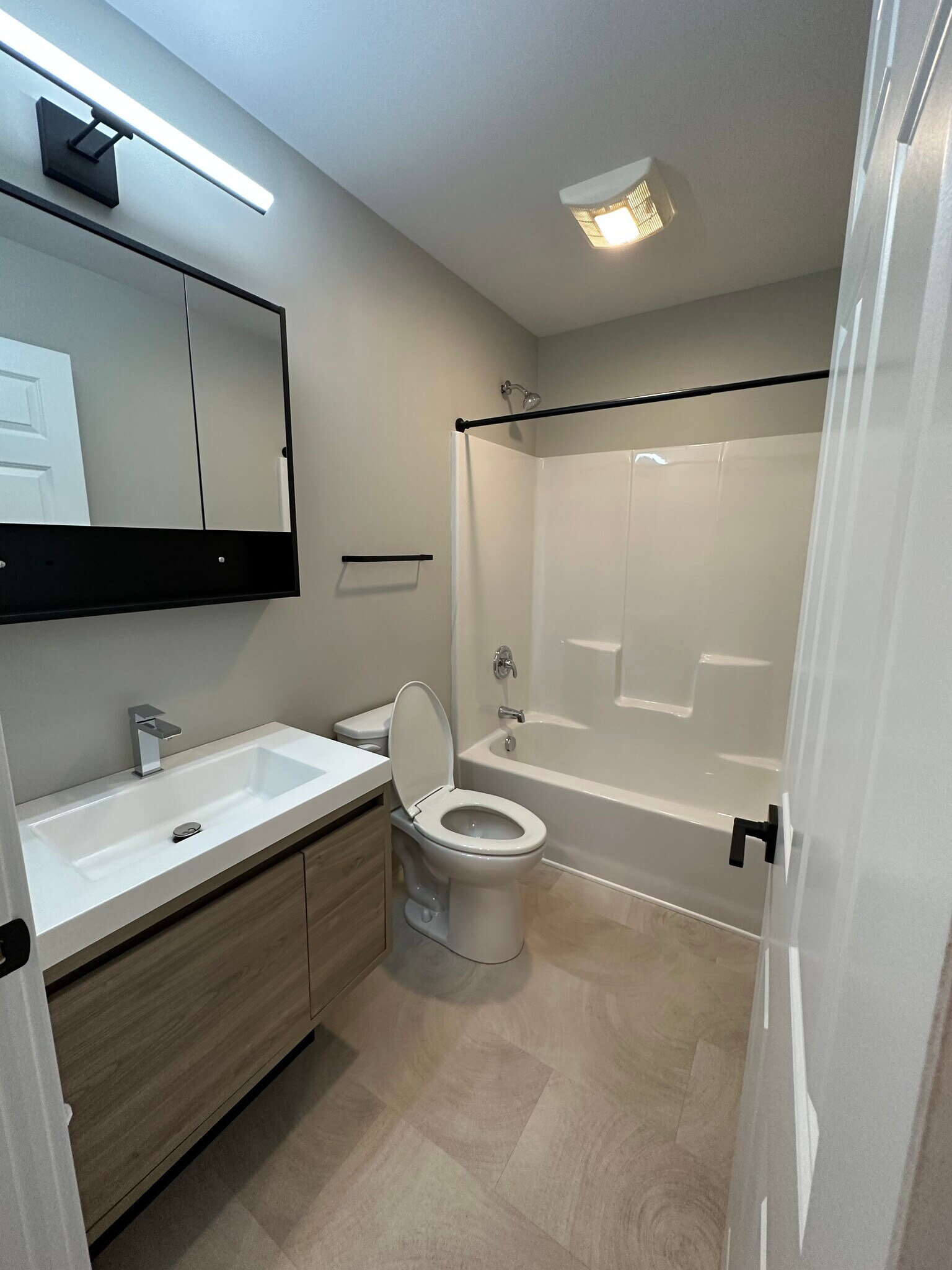 Building Photo - 4285 Hollywood Blvd