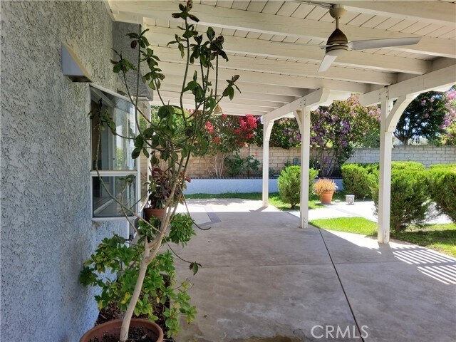 Building Photo - 25540 Pembrook Pl