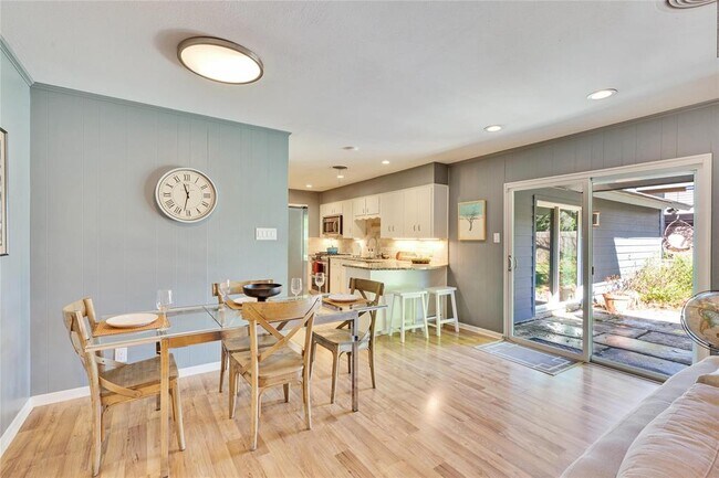 Building Photo - 3000 Mohawk Rd