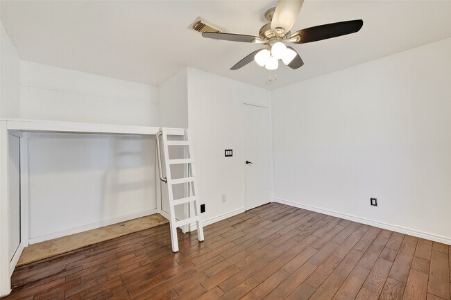 Building Photo - 13327 Harpers Bridge Dr