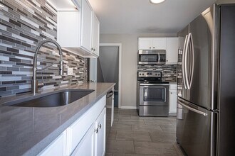 Building Photo - RockhillR6518