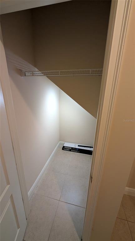 Building Photo - 584 Scotia Pl