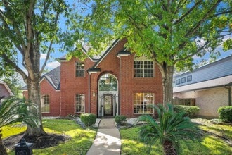 Building Photo - 14311 Islandwoods Dr