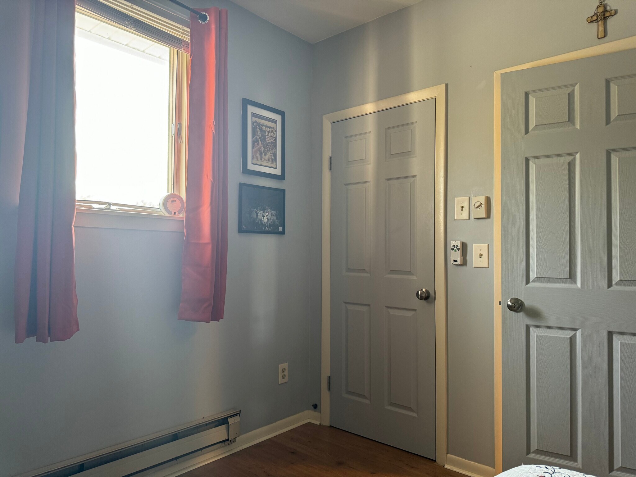 bedroom walk-in closet - 439 W Loveland Ave