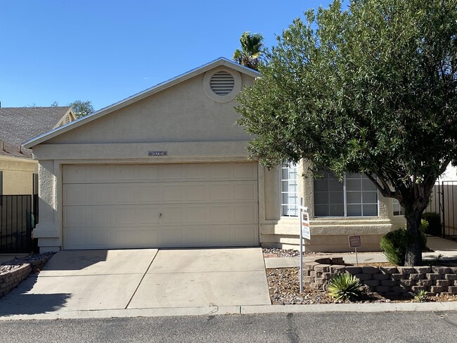 Building Photo - 2964-P2964 W Laquila Aerie