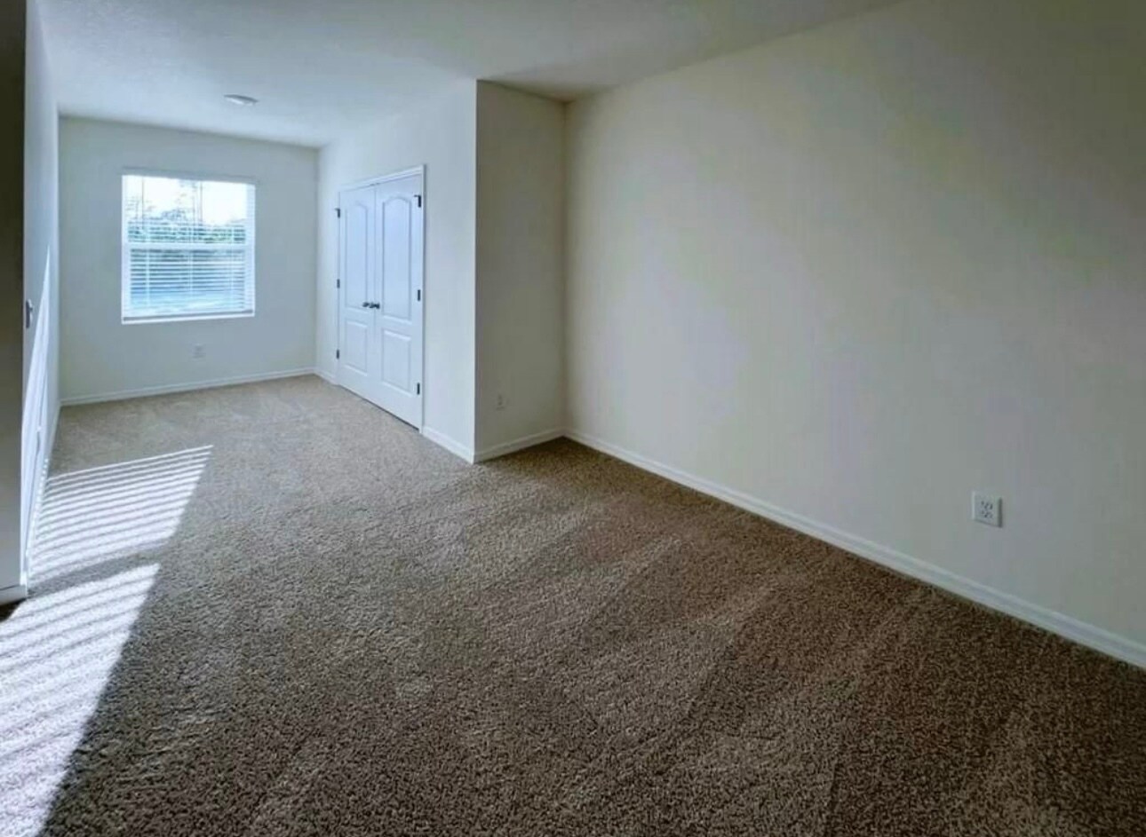 Building Photo - 120 Reena Dr