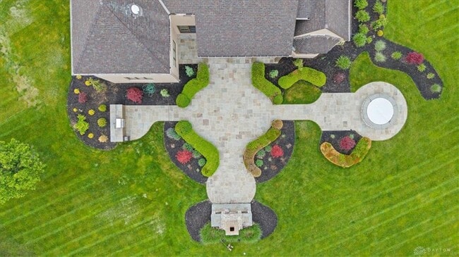 Building Photo - 9020 Whisperinghill Dr