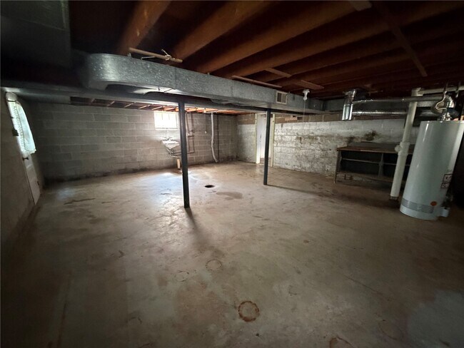 Building Photo - 8733 Mavis Pl