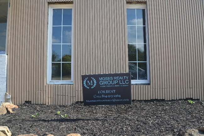 Building Photo - 2715 W Whitner St