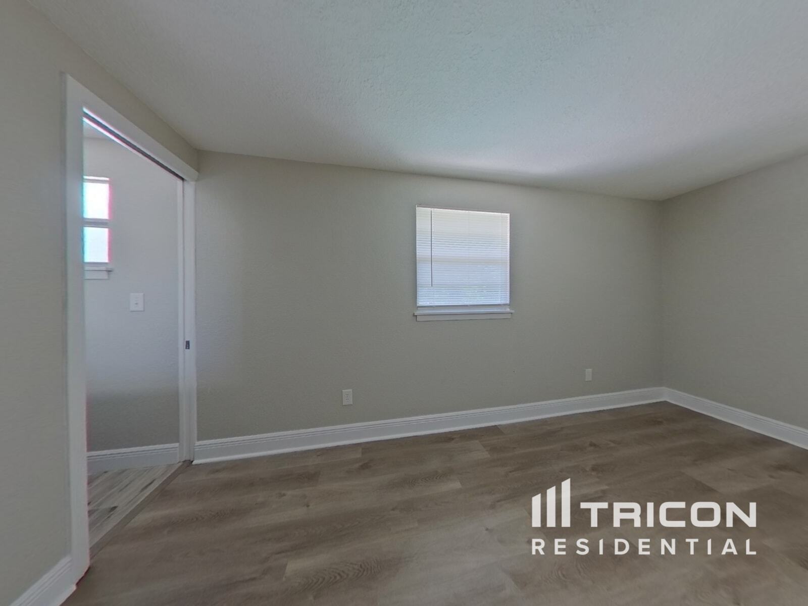 Building Photo - 10 Suncrest Dr
