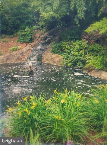 Building Photo - 7640 Provincial Dr