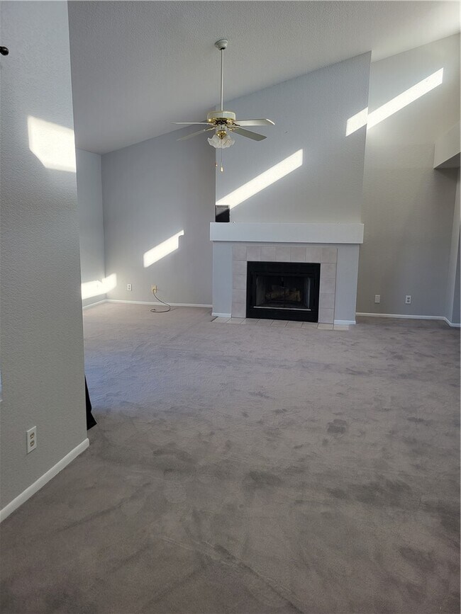 Building Photo - 1611 AZ-95