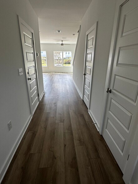 Building Photo - 5898 Tyndall Pkwy