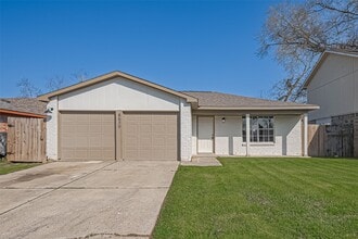 Building Photo - 8630 Valley Meadow Dr