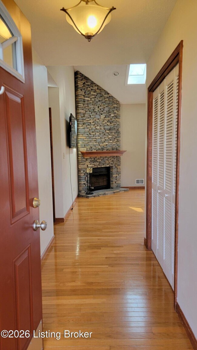 Building Photo - 10313 Chimney Ridge Ct