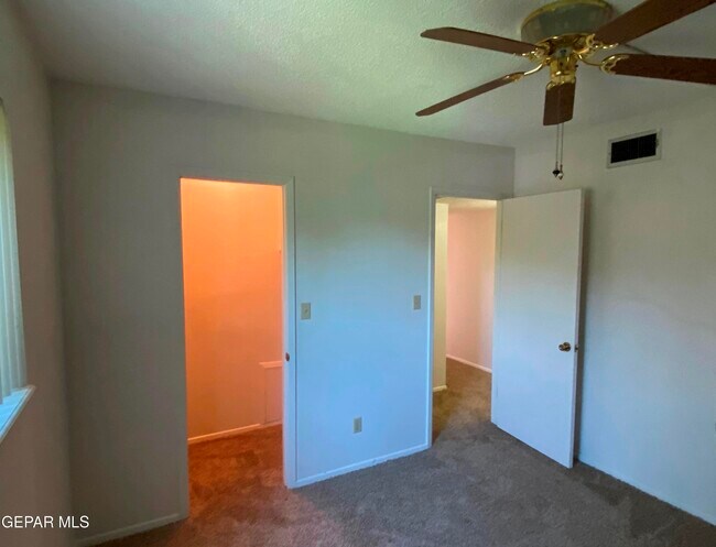 Building Photo - 214 Montego Bay Dr