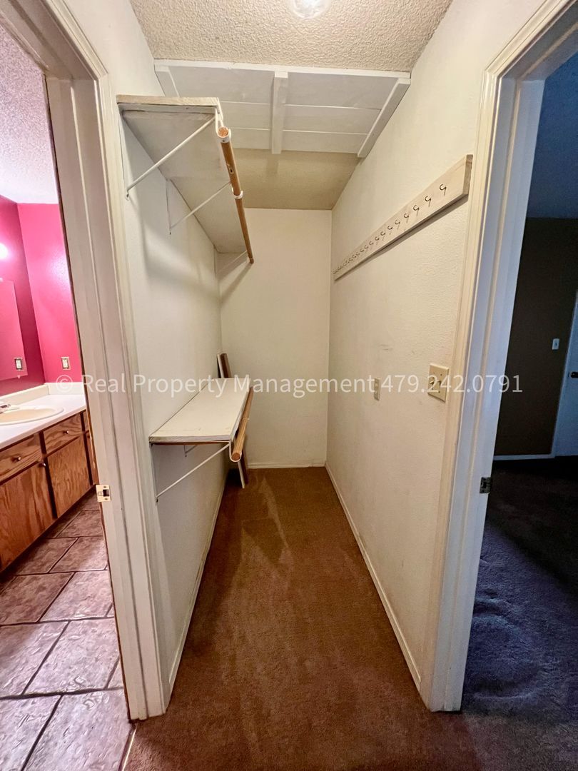 Building Photo - 51 Grand Brook Dr