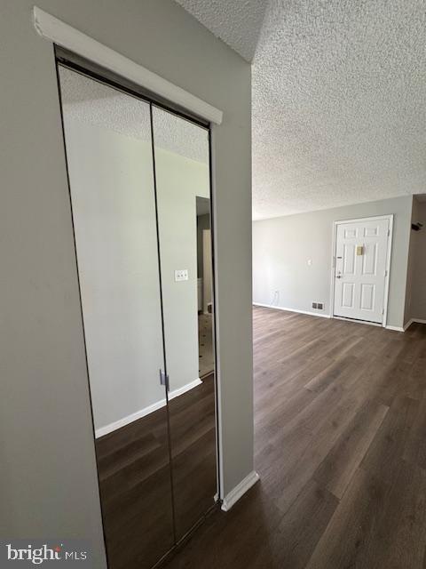 Building Photo - 27 Mendrey Ct