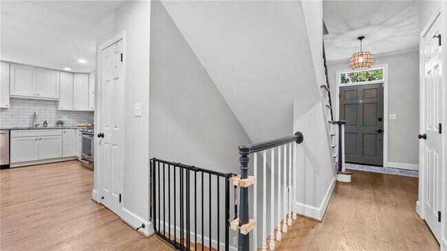 Building Photo - 3532 Paces Pl NW