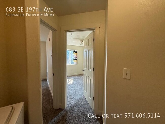 Building Photo - 683 SE 197th Ave