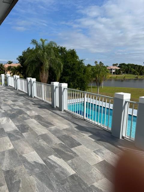 Building Photo - 16082 Rio Del Sol