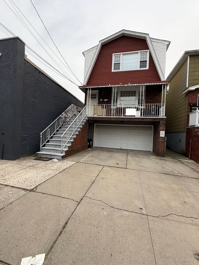 Primary Photo - 154 W 22nd St