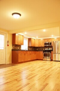 Building Photo - 160 North St