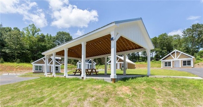 Building Photo - 1025 Smyzer Rd