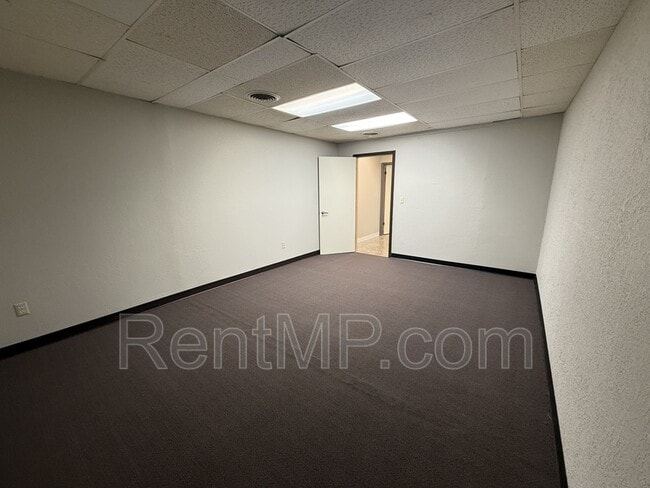 Building Photo - 316 N Mission St