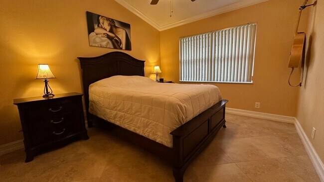 Building Photo - 6594 Casabella Ln