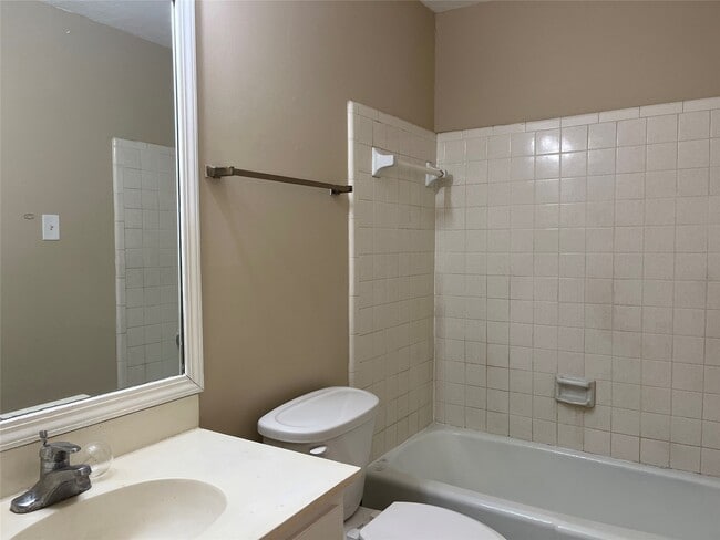 Building Photo - 9502 Triola Ln