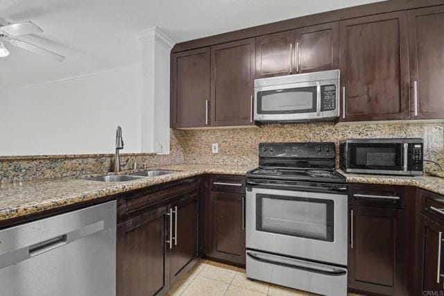 Building Photo - 7405 Charmant Dr