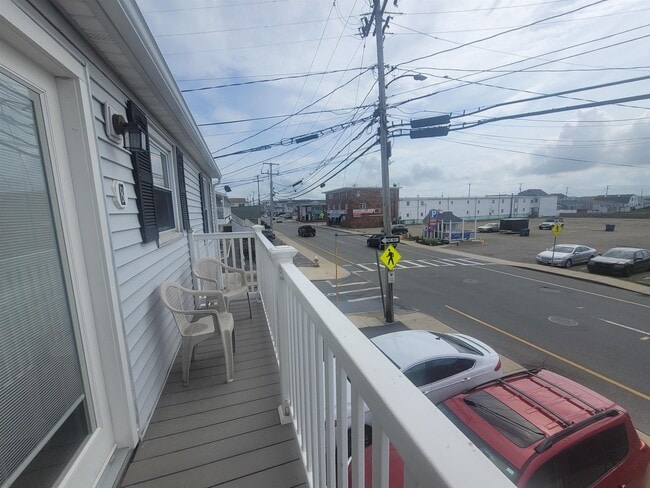 Building Photo - 89 Ashworth Ave